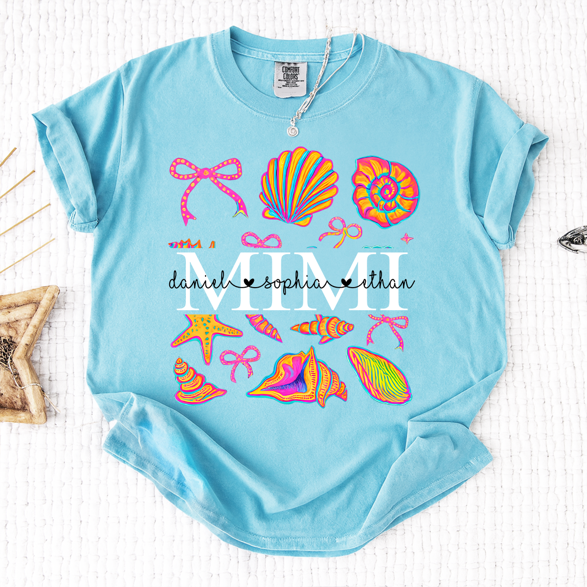 Personalized Mimi Seashell Beach T-Shirt – Custom Names Vibrant Summer Design, Family Gathering Outfit for Women