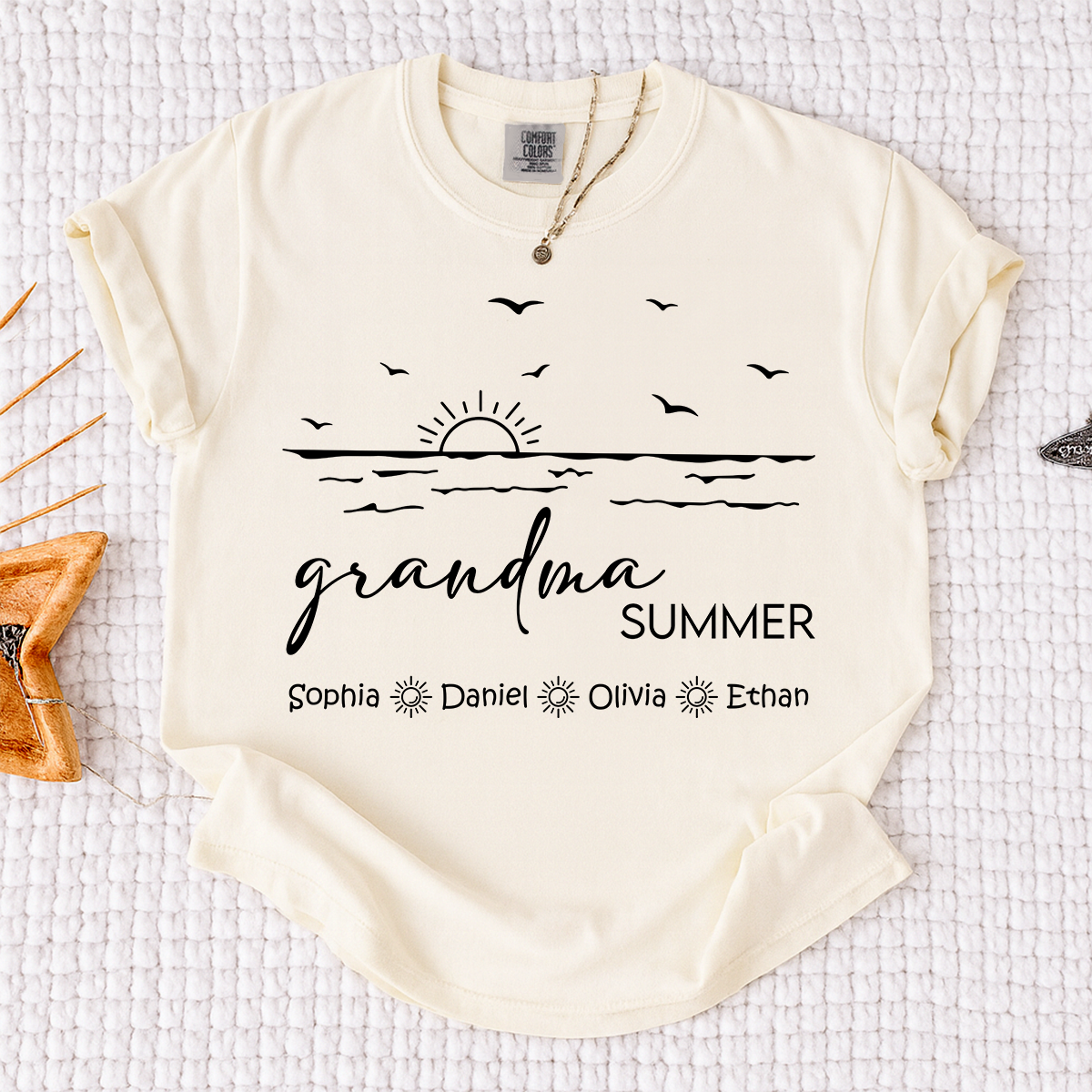 Custom Name Grandma Summer Beach T-Shirt – Ocean Inspired Vacation Tee with Grandkids Names, Personalized Grandma Apparel for Women