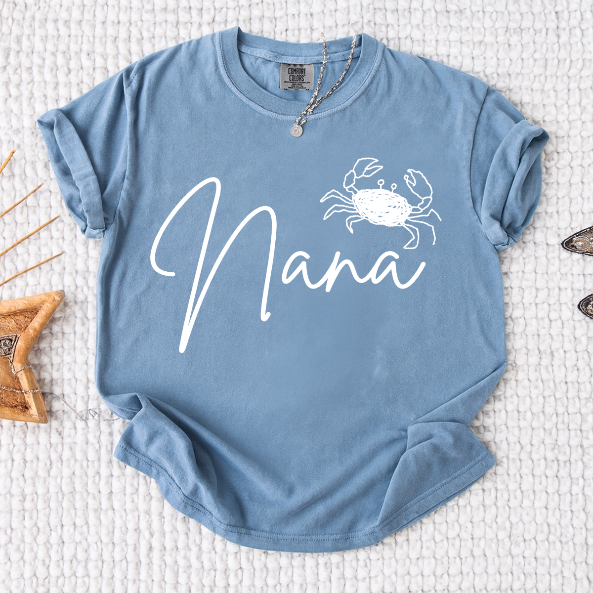 Personalized Coastal Nana Crab Shirt with Family Names – Summer Beach Vacation Gift for Grandma