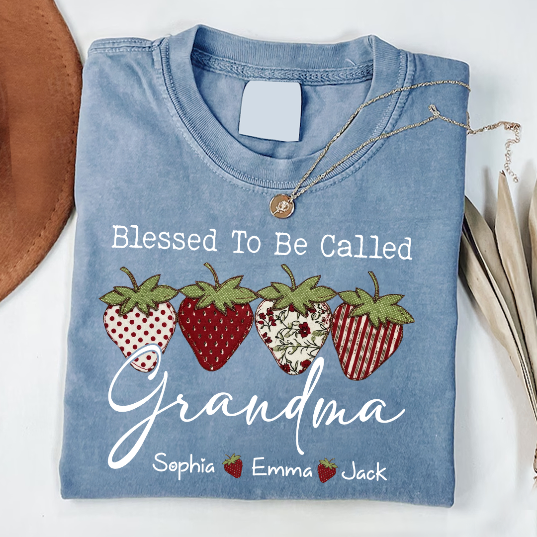 Personalized “Blessed to Be Called Grandma” Shirt with Grandkids’ Names – Strawberry Patchwork Mother’s Day T-Shirt