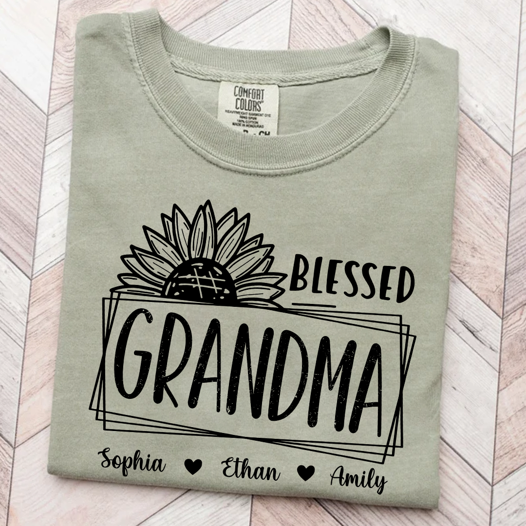 Custom Blessed Grandma Sunflower T-Shirt – Personalized Names Gift for Grandma, Mother’s Day or Birthday Tee