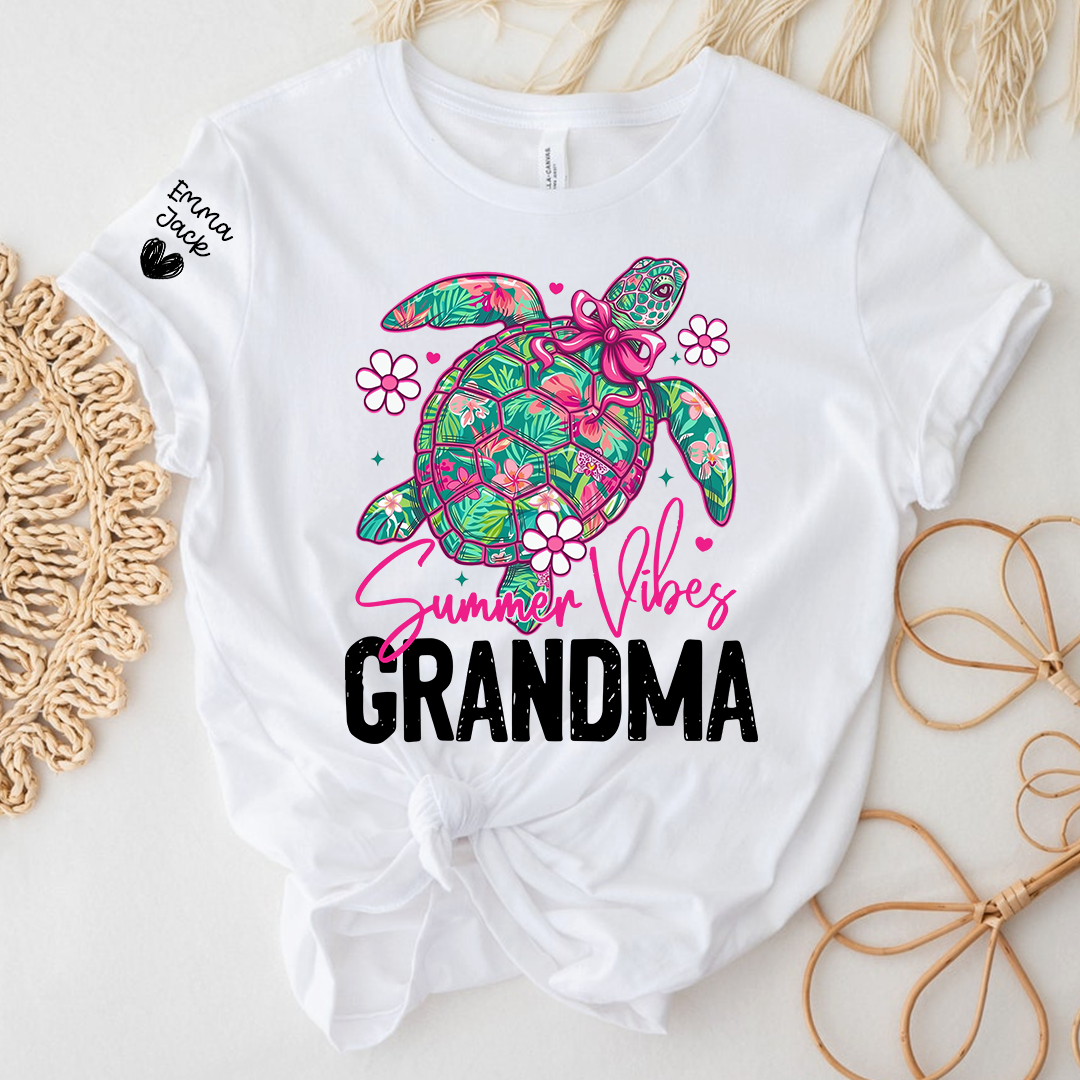 Grandma Summer Vibes Sea Turtle T-Shirt – Cute Coastal Beach Graphic Tee, Summer Vacation Gift for Women