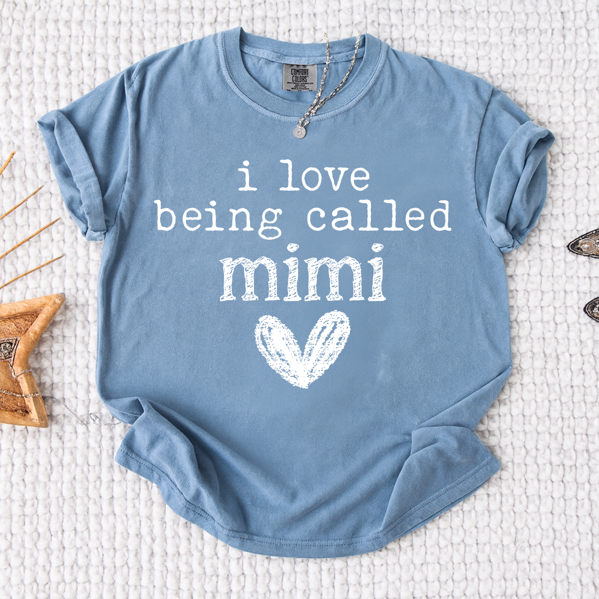 I Love Being Called Mimi T-Shirt – Cute Grandma Gift, Simple Heart Design, Mother’s Day Birthday Tee for Mimi