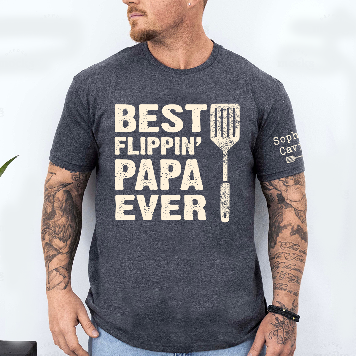 Personalized "Best Flippin' Papa Ever" T-Shirt – Custom Grandkids’ Names Sleeve Tee, Grill Master Gift for Papa/Grandpa